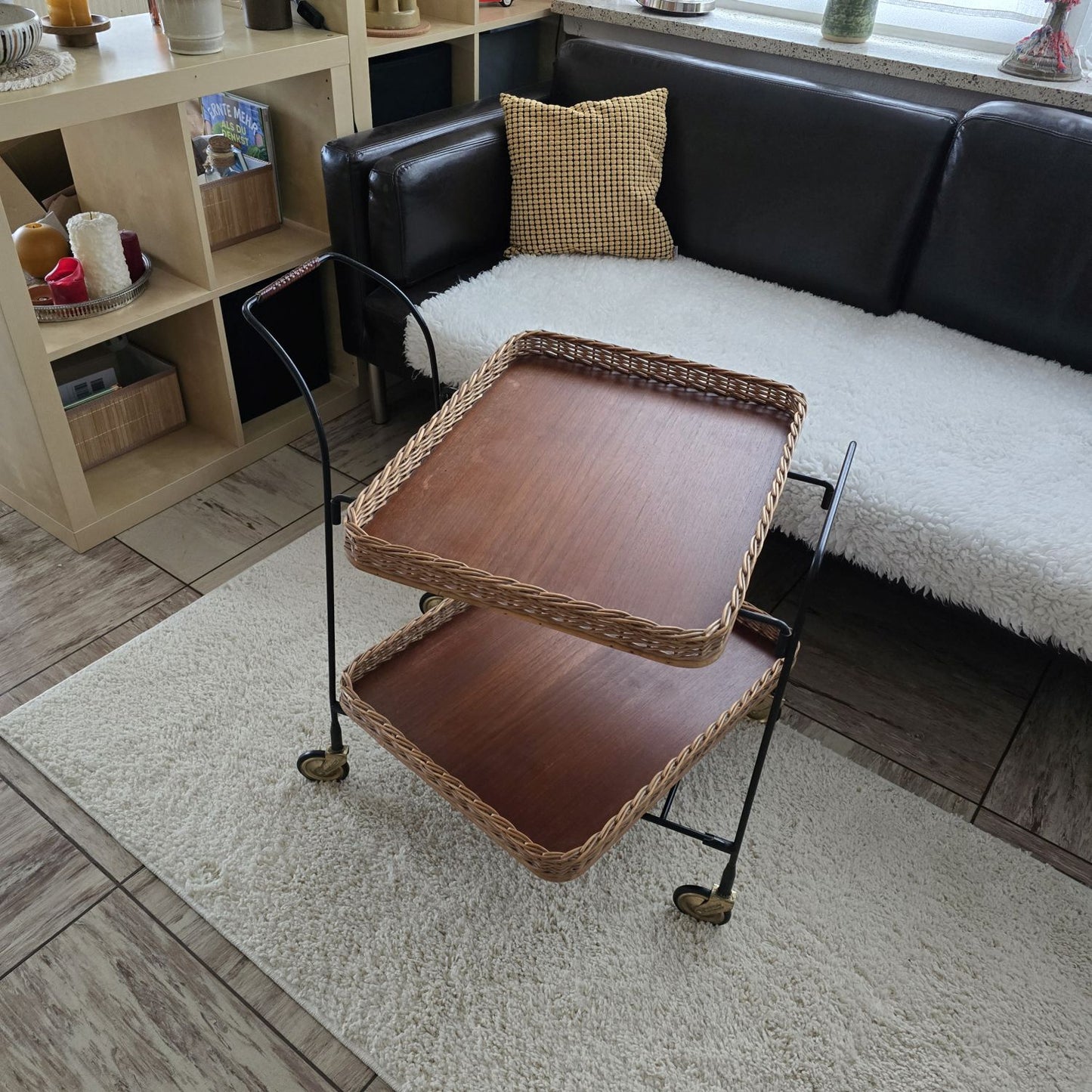 Barwagen - Servierwagen mit abnehmbaren Tabletts mit Korbgeflecht - 1960 1970