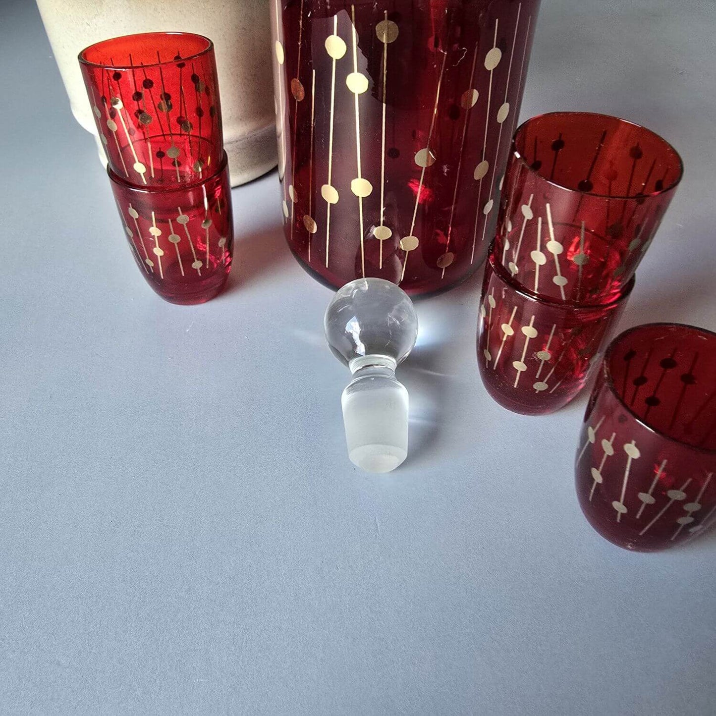 Set Rubinglas Böhmen Karaffe mit Gläsern