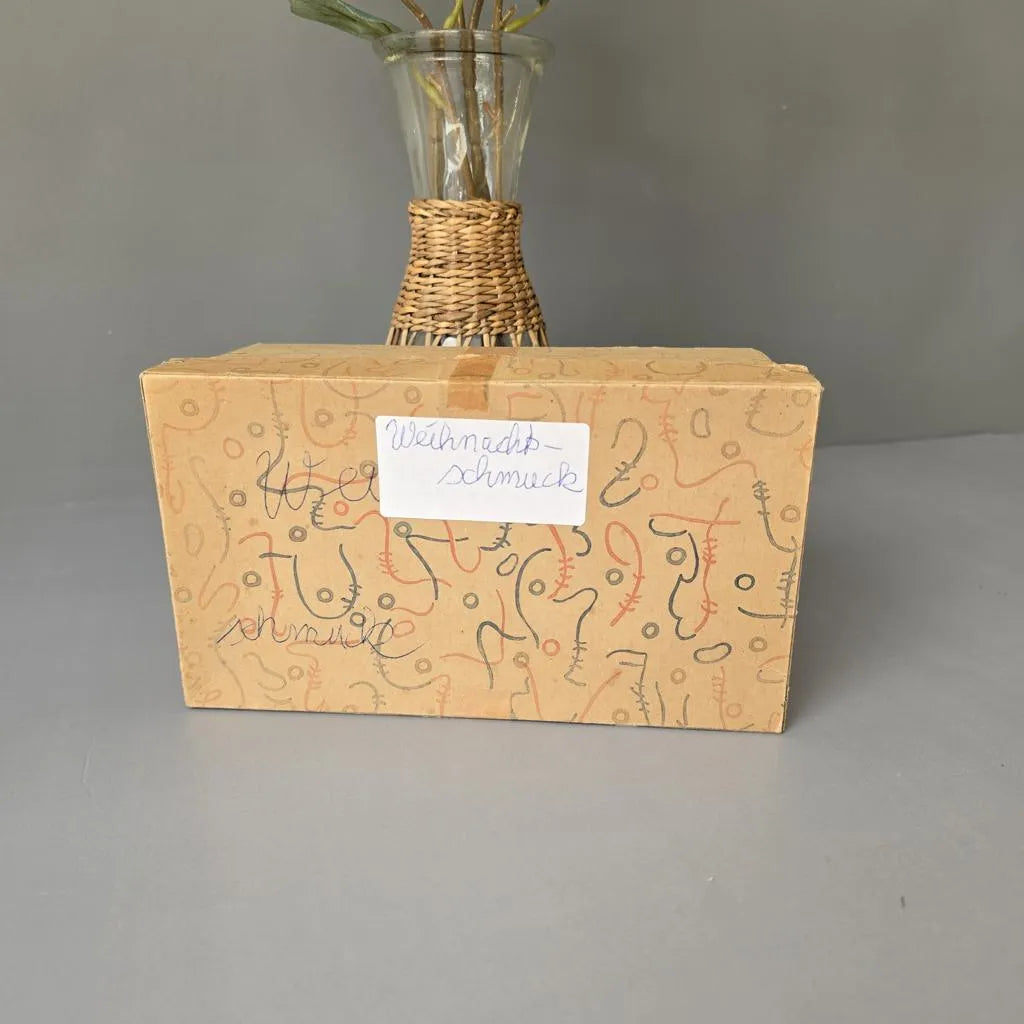 9 tlg. Seiffener Kurrende Sänger mit Kirche und Häusern - 8cm- Erzgebirge - 60er Jahre 