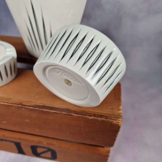 3 Teile Sgrafo Modern 50s Porzellan - Tischfeuerzeug - Aschenbecher - Vase