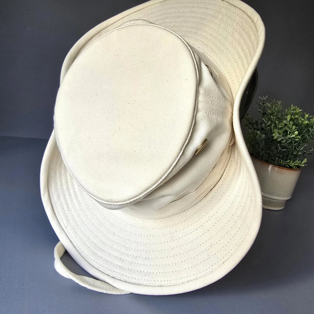 The Tilley Hat T3 - Canada - Handcrafted - Größe 57 - unbenutzt - natur mit grüner Krempe