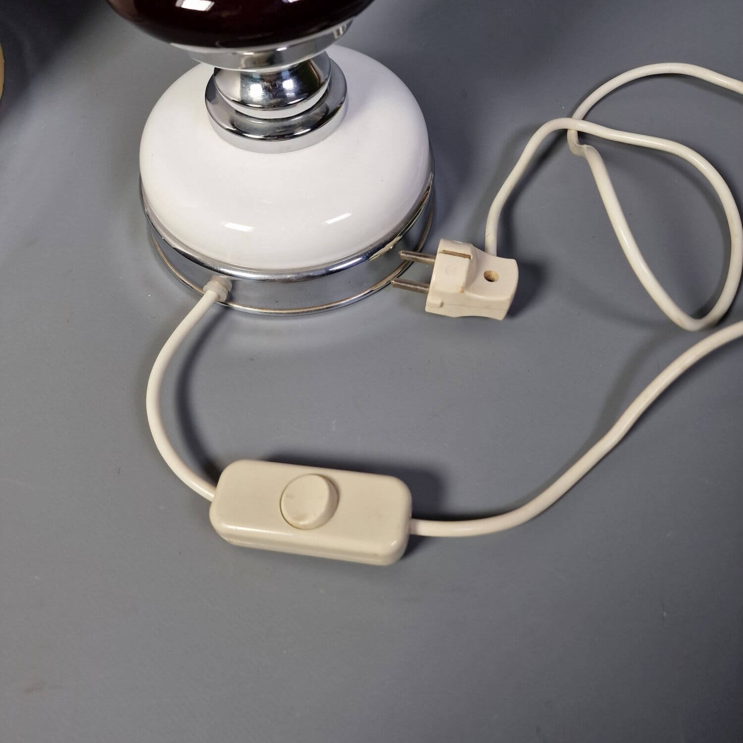 Design Tischleuchte 70er Jahre - Chrom - schwarz weiß - Große Tischlampe