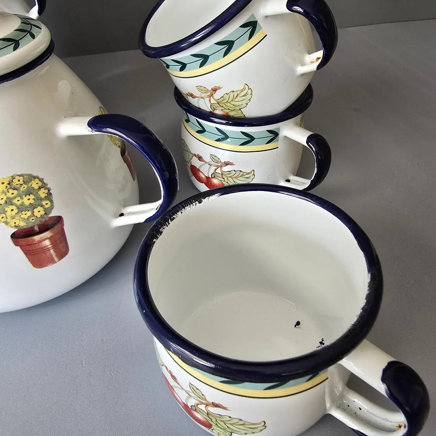 Villeroy & Boch -French Garden - Roanne - Emaille Teekanne und 6 Tassen