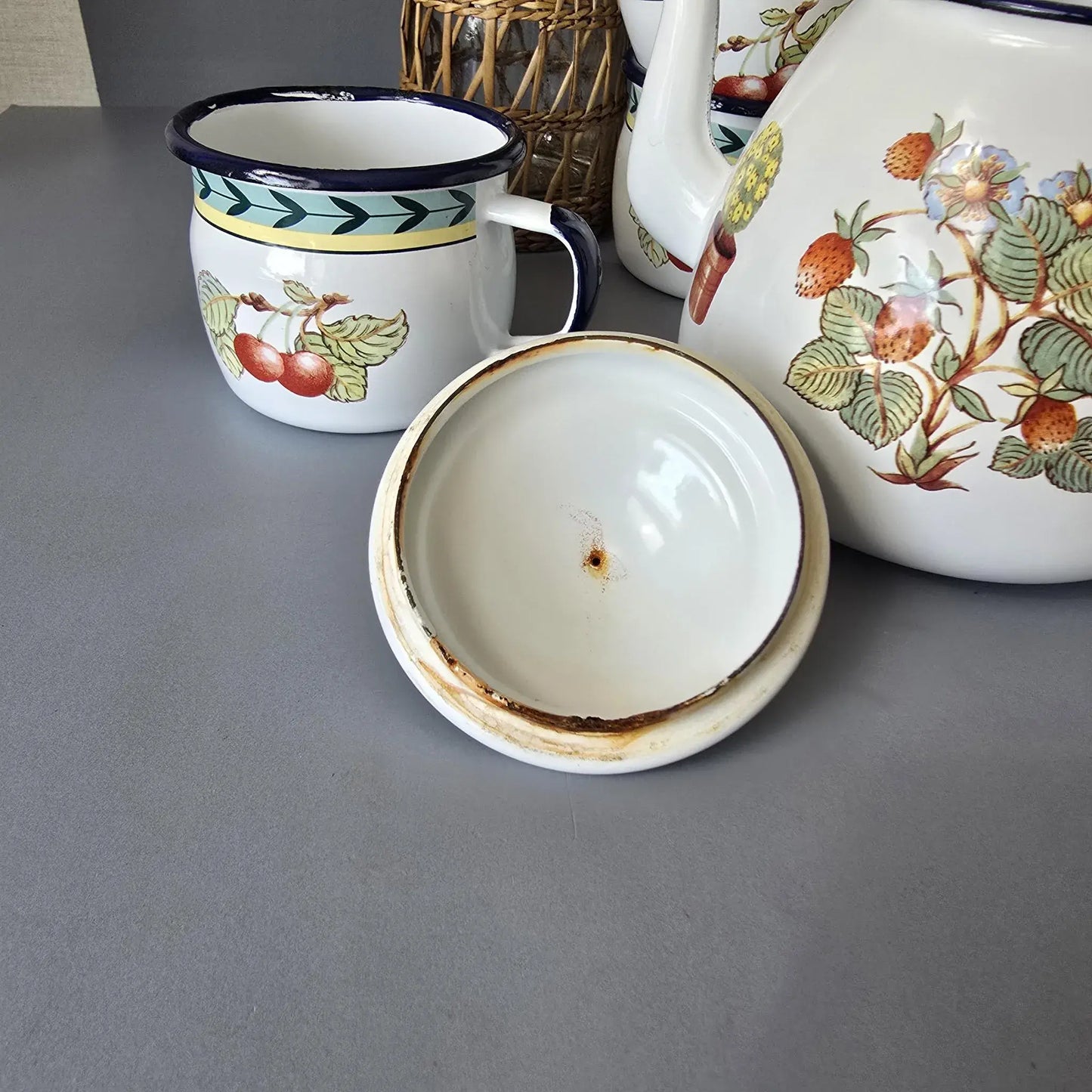 Villeroy & Boch -French Garden - Roanne - Emaille Teekanne und 6 Tassen
