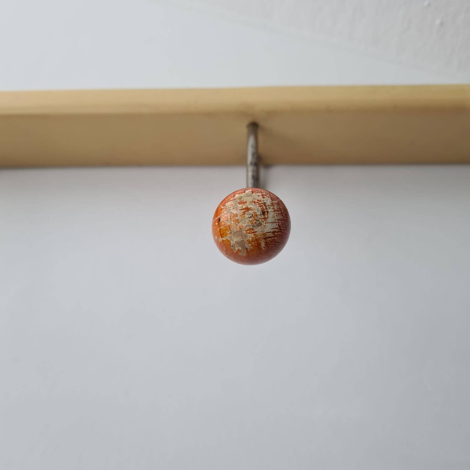 Shabby Garderobe - vintage Hakenleiste - Kleiderhaken