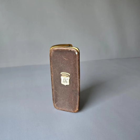 Antikes, nobles Zigarren- Zigaretten-Etui - Leder mit Grafen Krone und Mongramm