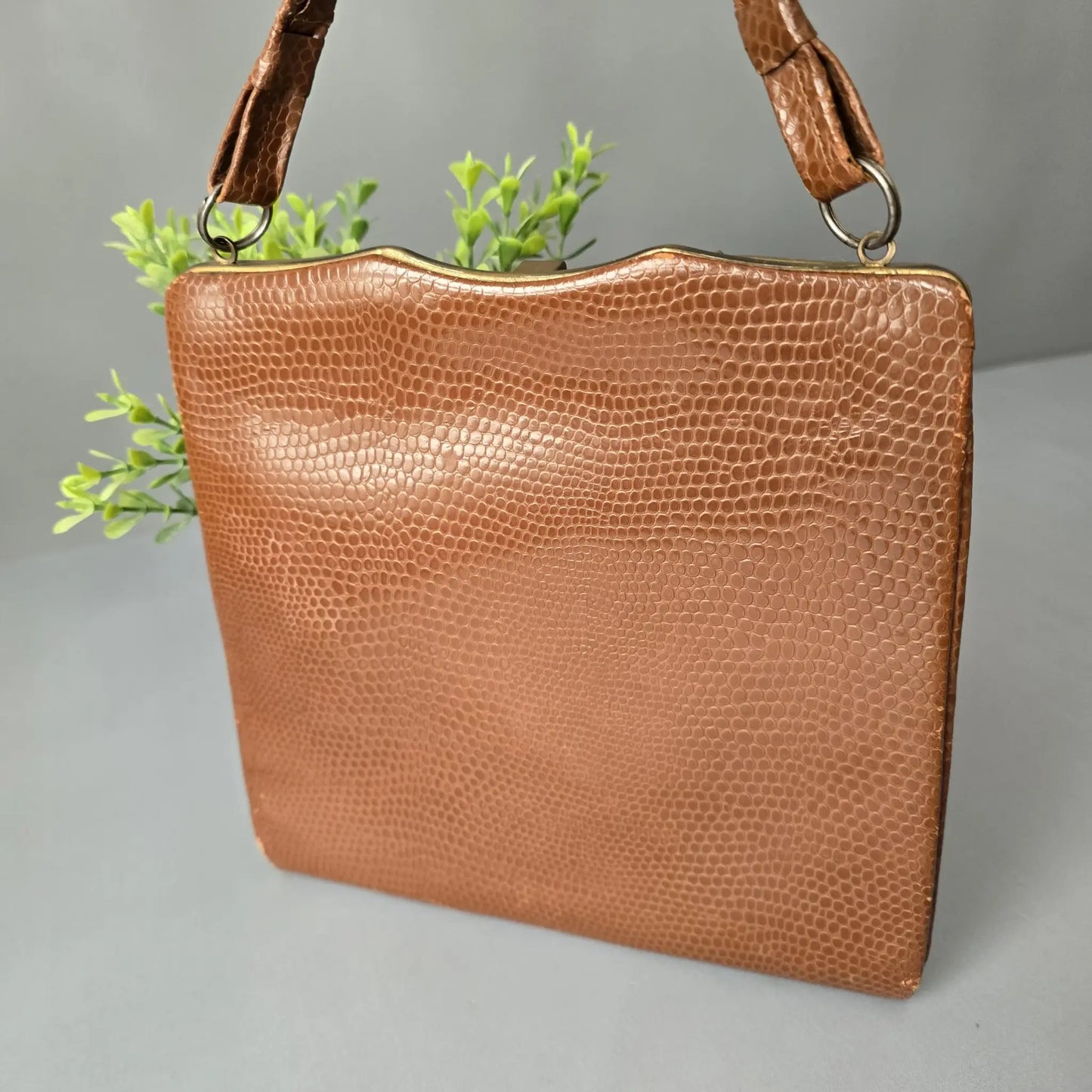 Handtasche aus den 30ern - hellbraunes leder in Schlangenleder Optik