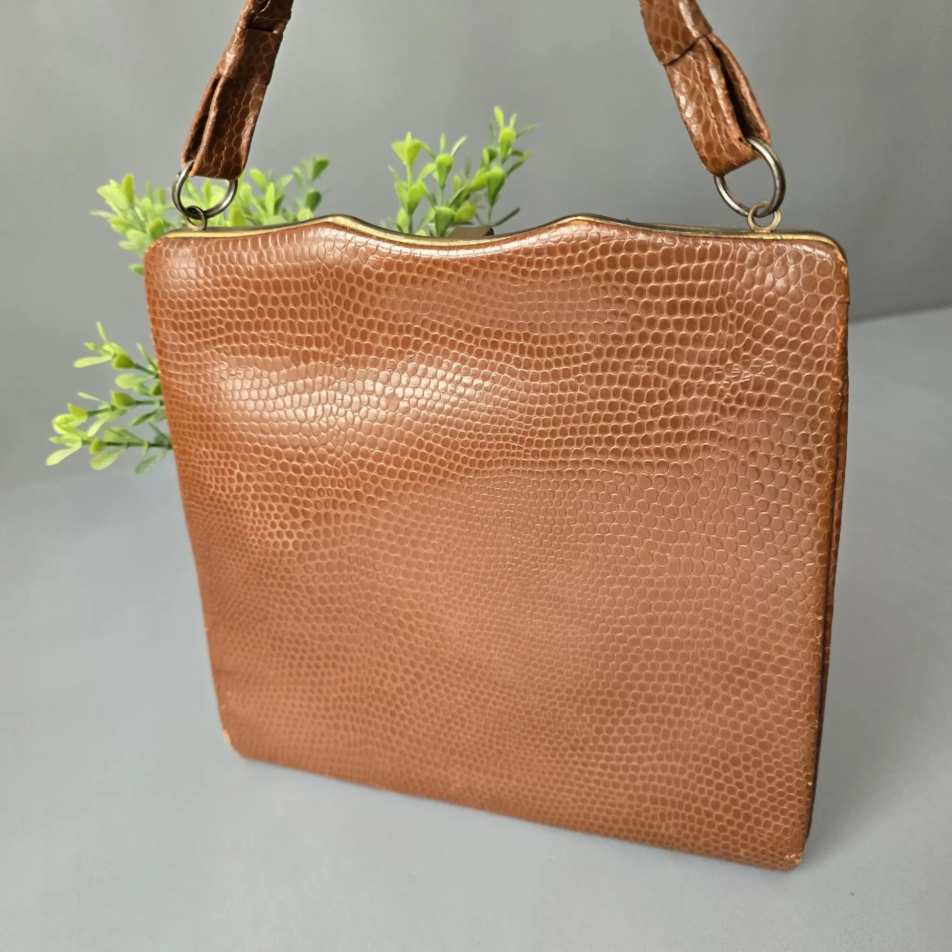 Handtasche aus den 30ern - hellbraunes leder in Schlangenleder Optik