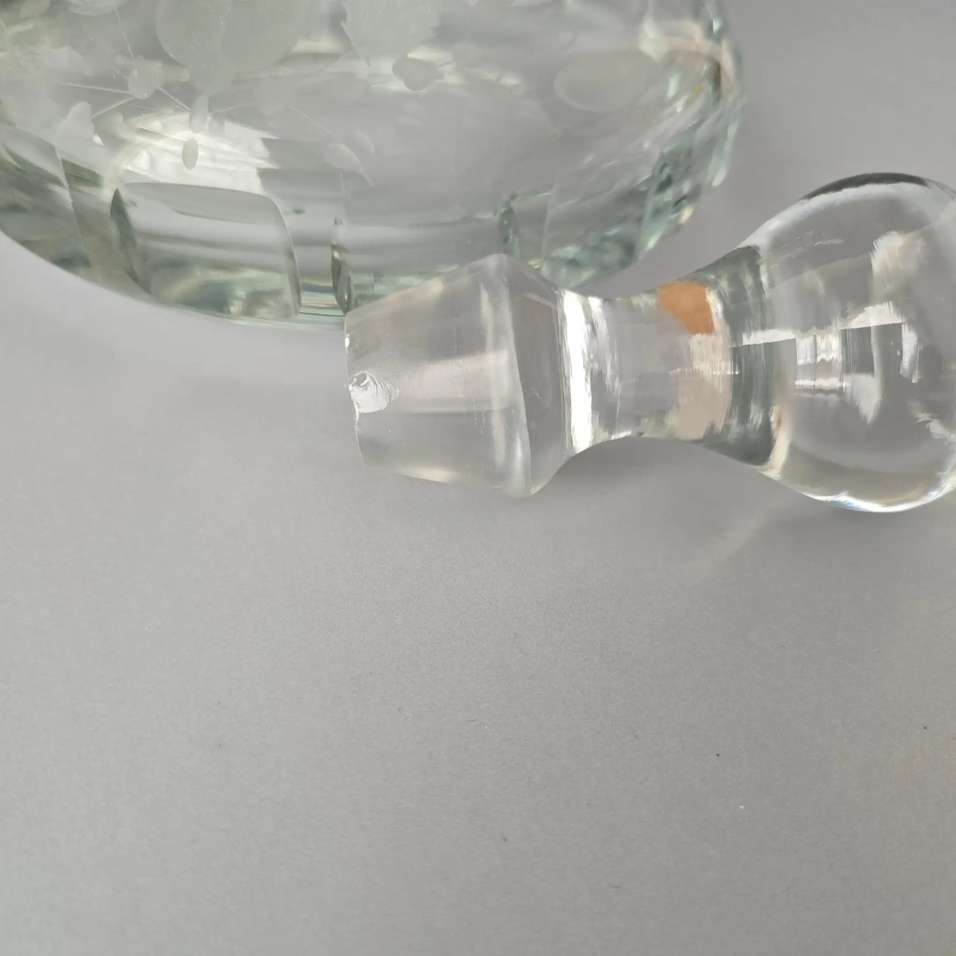 Schwere Kristall Karaffe mit Schliff