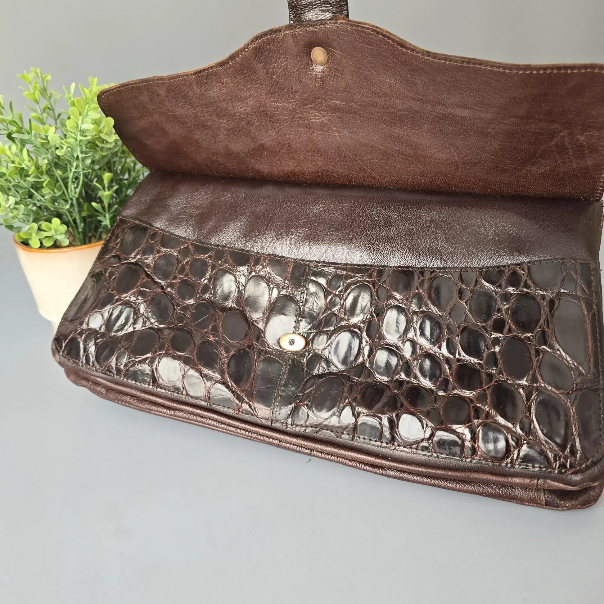Handtasche - Echtleder in Kroko Optik - Braun