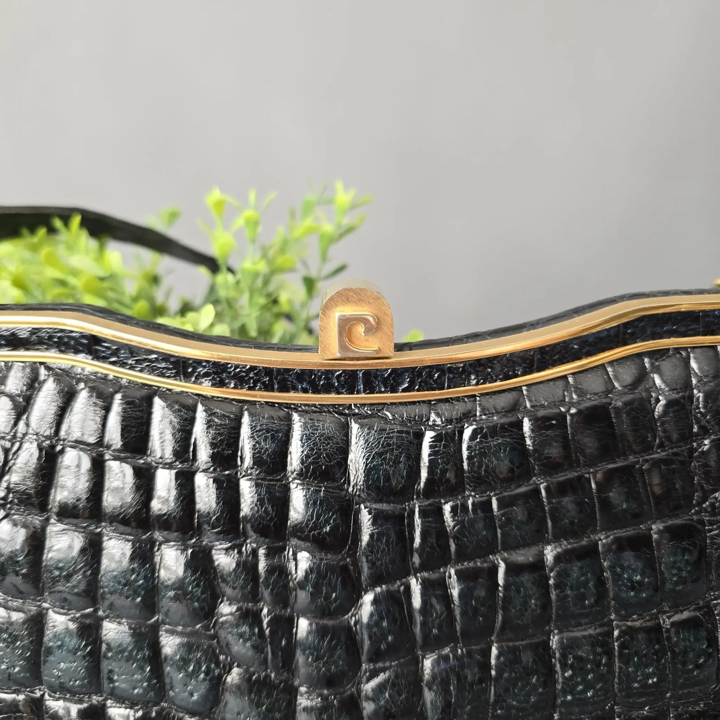 Vintage Pierre Cardin Handtasche - schwarz in Krokodilleder-Optik