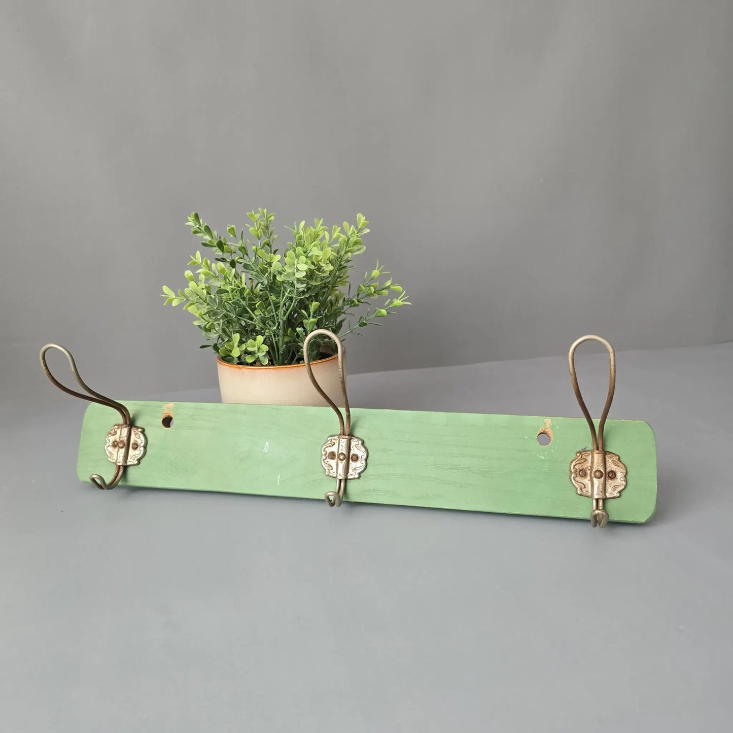 Vintage Hakenleiste - Garderobe - grün
