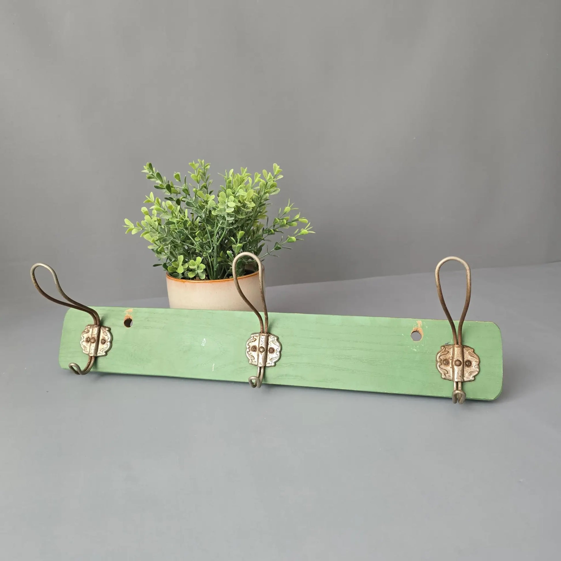 Vintage Hakenleiste - Garderobe - grün
